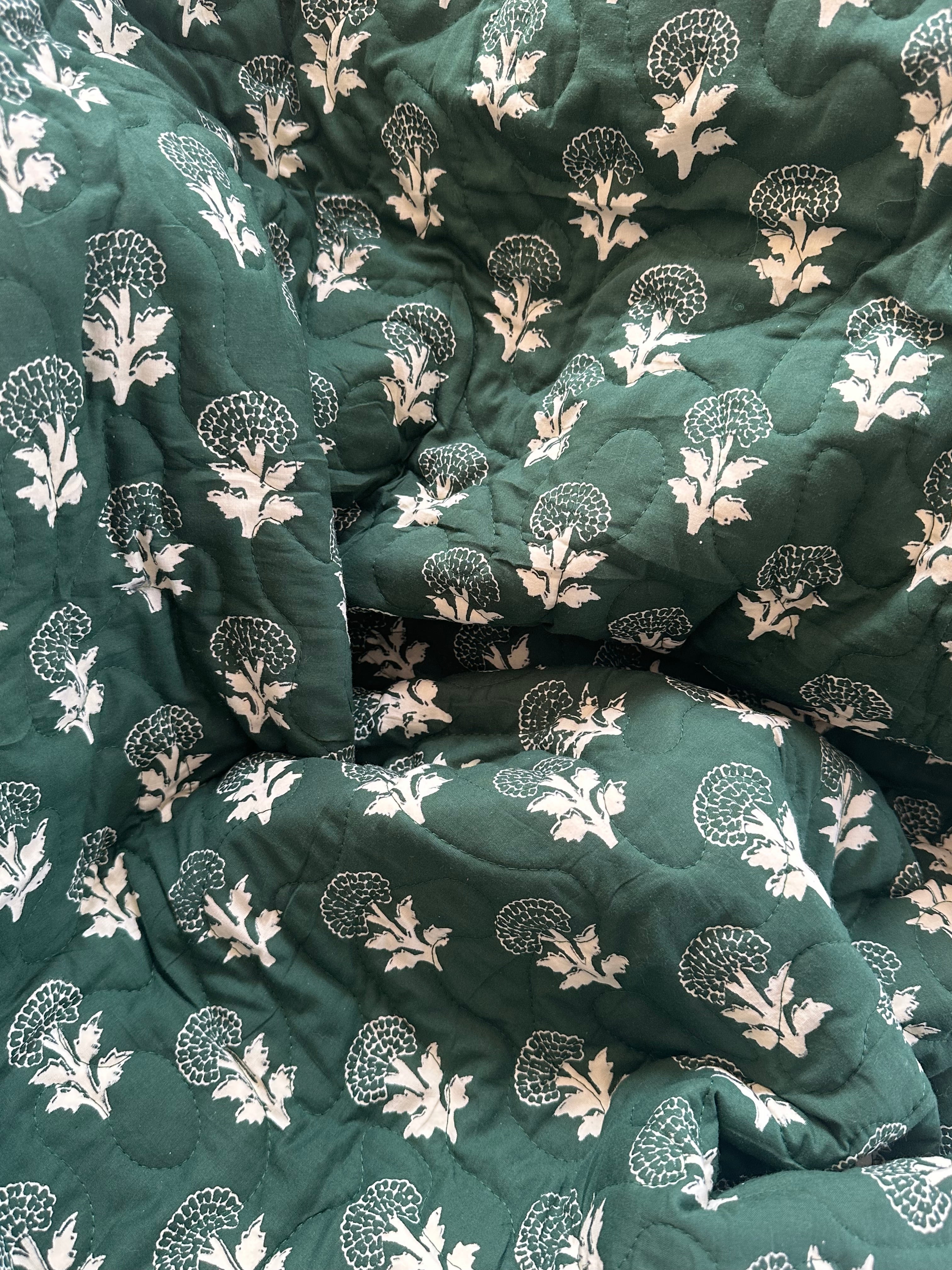 Single reversible bedspread